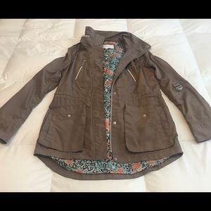 BCBG rain jackey
